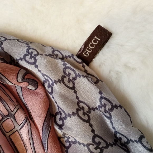 Gucci Silk Large Scarf - Picture 2 of 5